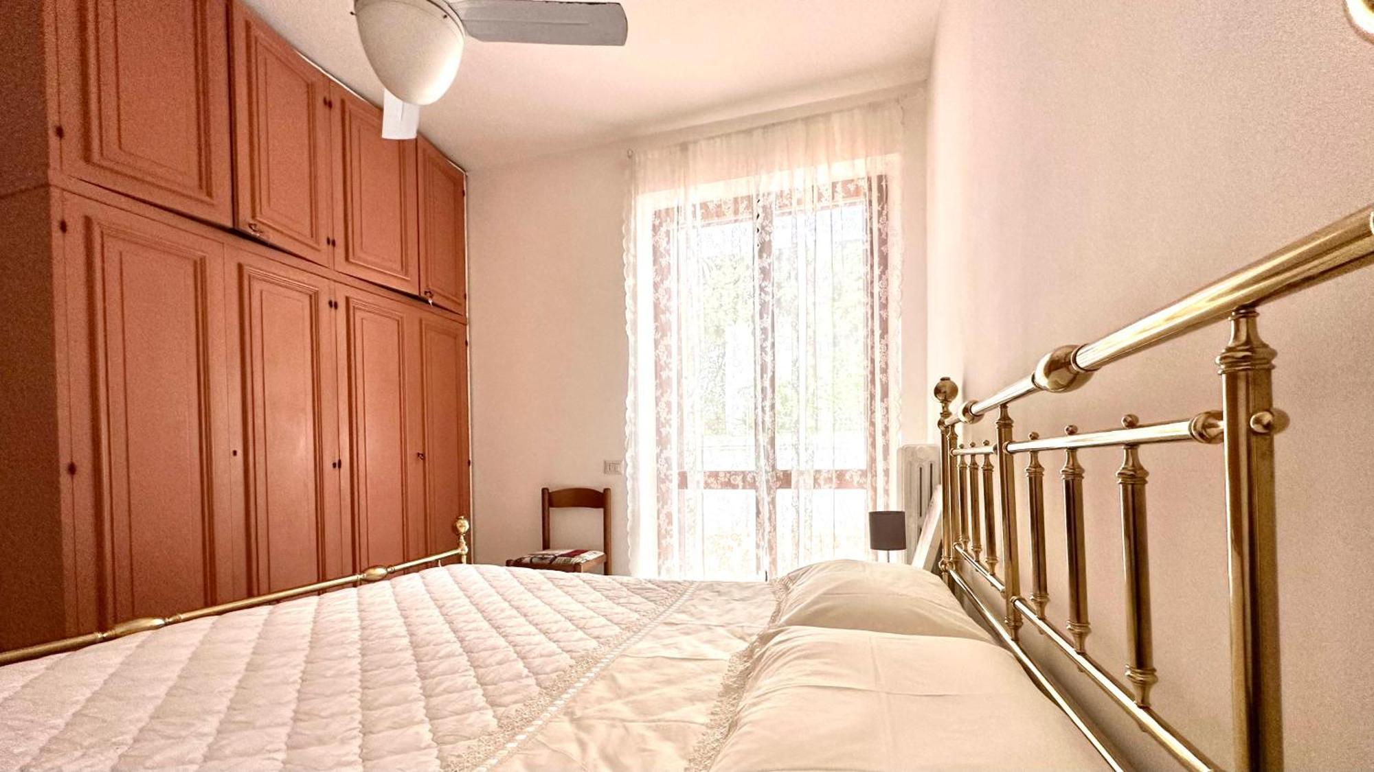 N080 - Numana, Bilocale Con Terrazzo In Centro Appartement Sirolo Buitenkant foto